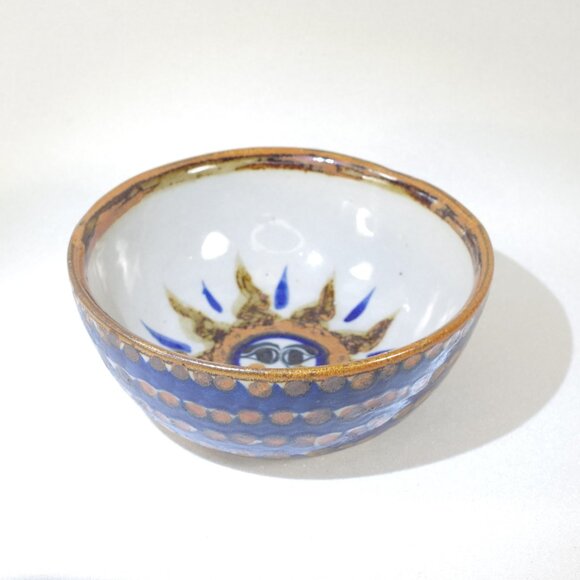 Tonala Pottery Decorative Bowl Sun Motif Mexican Dish Art Pottery 6" Bowl Signed - Picture 3 of 5